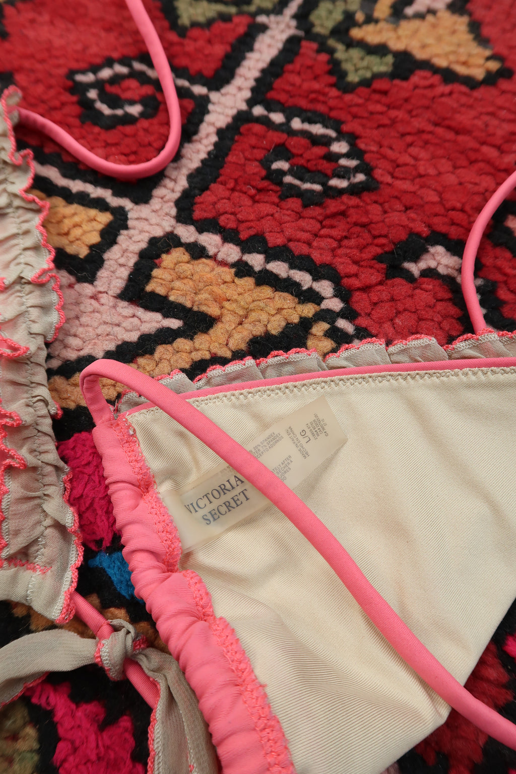 Vintage 2000s Victoria’s Secret Pink Triangle Bikini Top – Ruffle Trim Y2K Swim