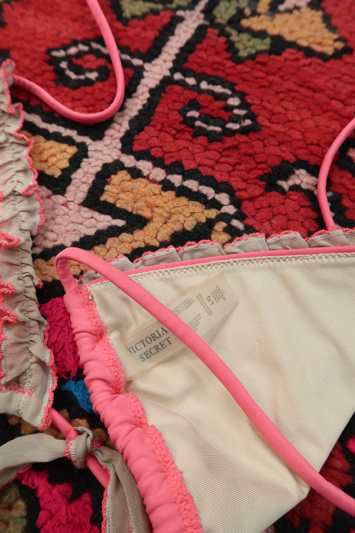 Vintage 2000s Victoria’s Secret Pink Triangle Bikini Top – Ruffle Trim Y2K Swim