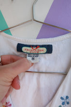 Load image into Gallery viewer, Vintage Embroidered Floral Collar Blouse
