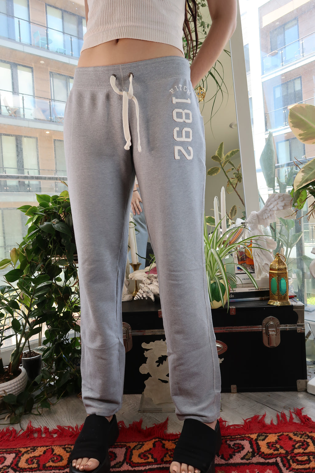 2000s Abercrombie and Fitch Grey Low Rise Sweatpants - Drawstring Grey Sweatpants