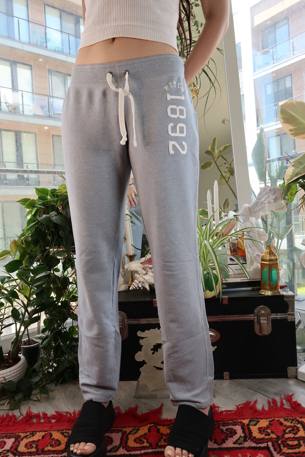 2000s Abercrombie and Fitch Grey Low Rise Sweatpants - Drawstring Grey Sweatpants