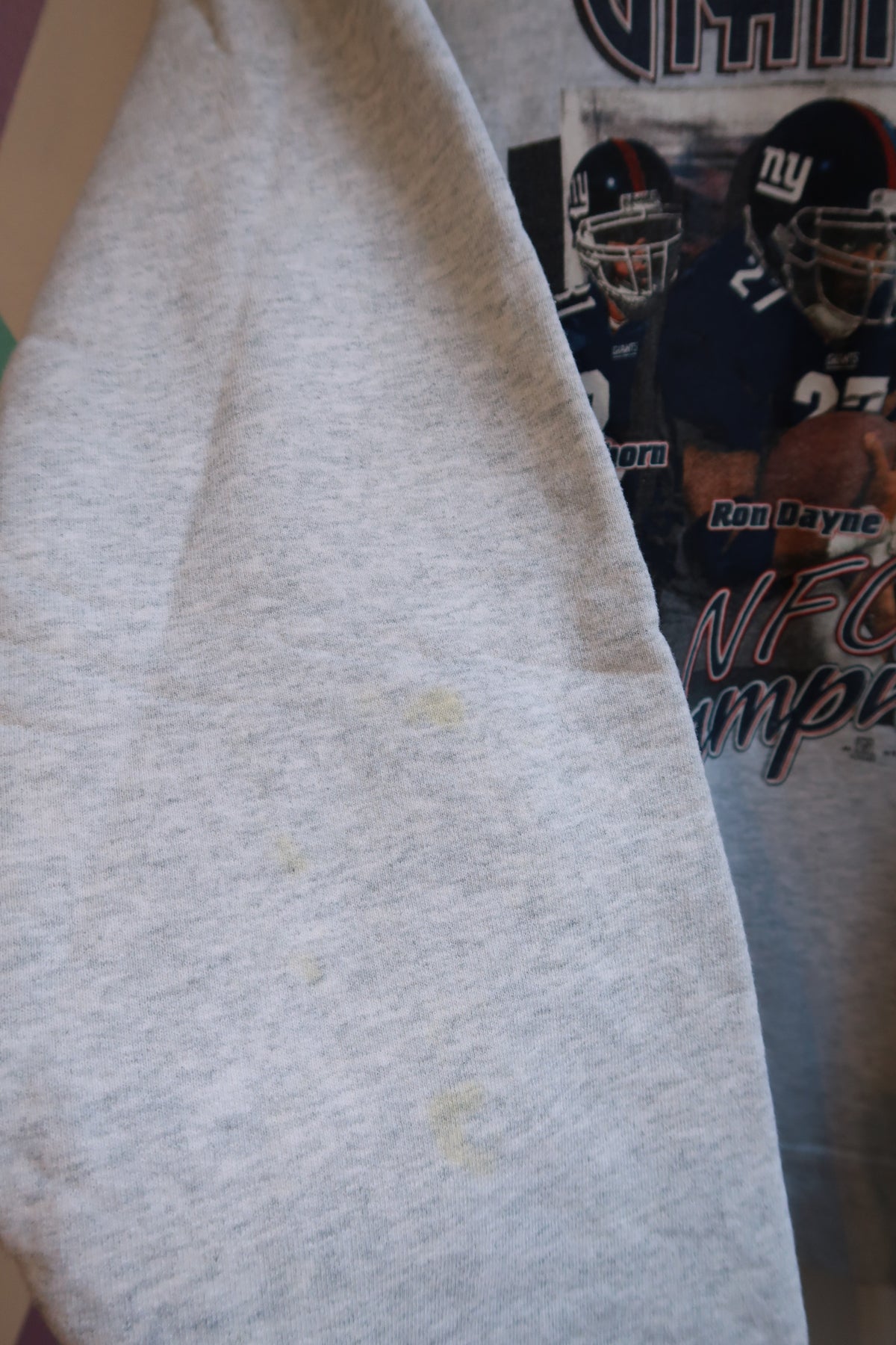Men's vintage New York Giants NFC Champions crewneck sweatshirt by Elektra Vintage, featuring team logo and classic design.