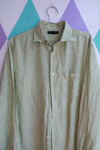 Load image into Gallery viewer, 2000s Banana Republic Linen Button Up Shirt
