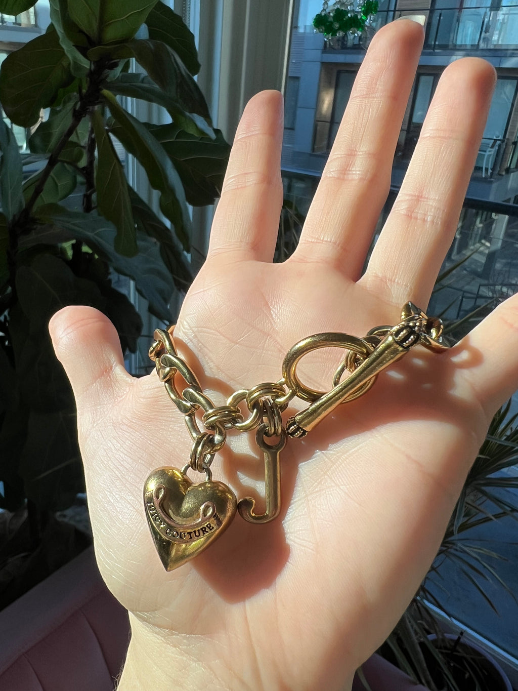 Y2K Vintage Juicy Couture Gold Chain Heart Charm Bracelet - Elektra Vintage